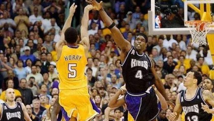  萨博尼斯全能数据，国王击败活塞延续季后赛希望