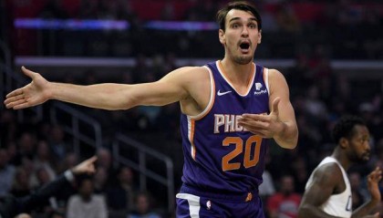  太阳交易戈登，保罗联手布克冲冠  